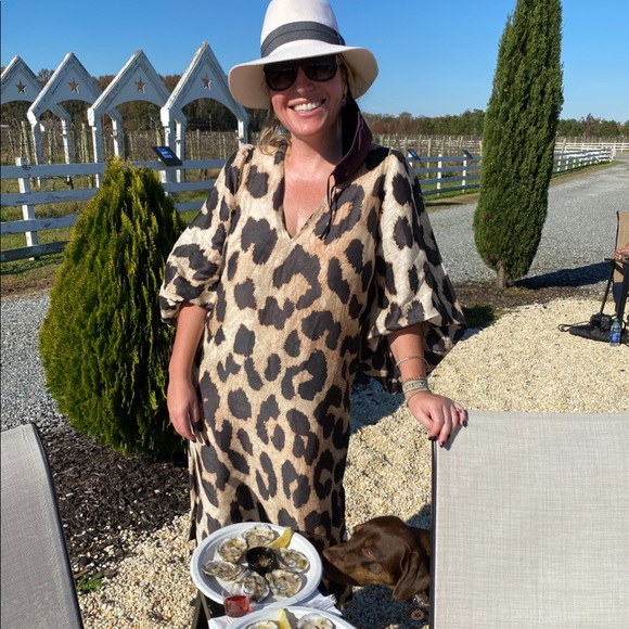 Meet your Posher, Lauren - Picture 3 of 8